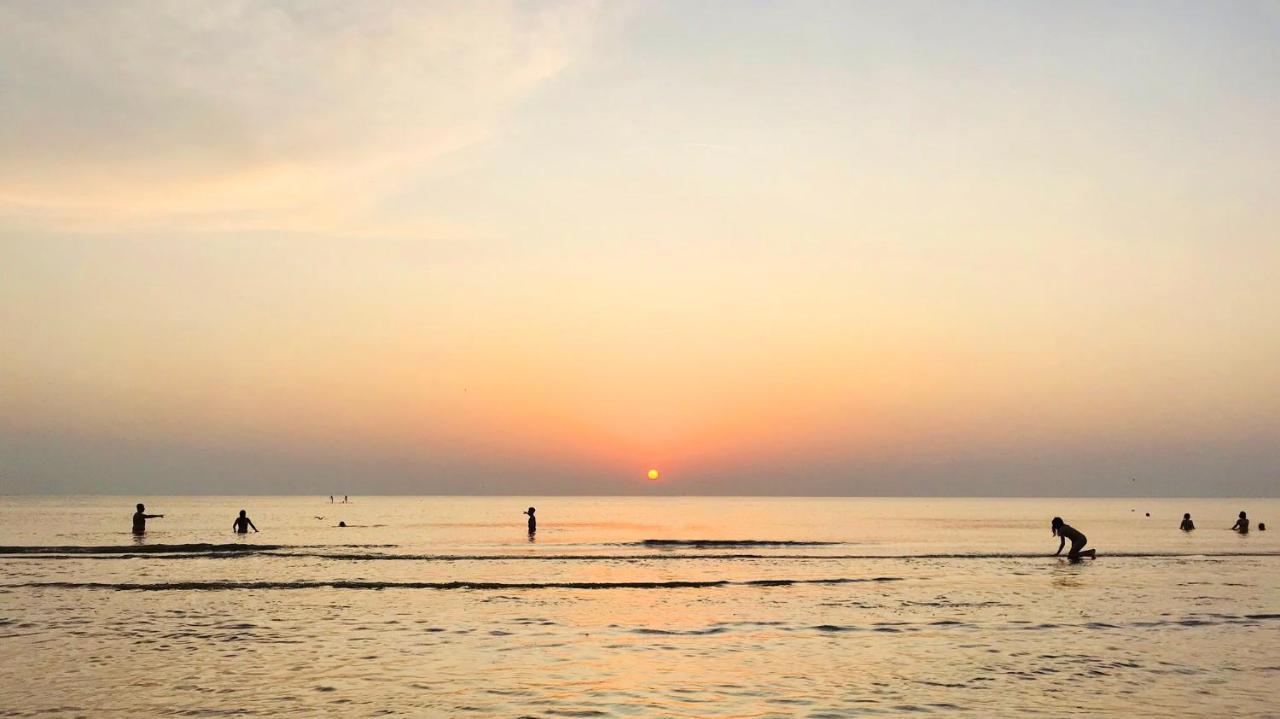 Beach House For You - Luxe Verblijf, 5 Min Van Het Strand Катвейк-ан-Зе Экстерьер фото